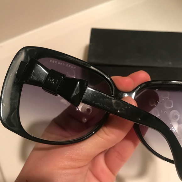 Women’s Marc Jacobs Sunglasses - Picture 5 of 5